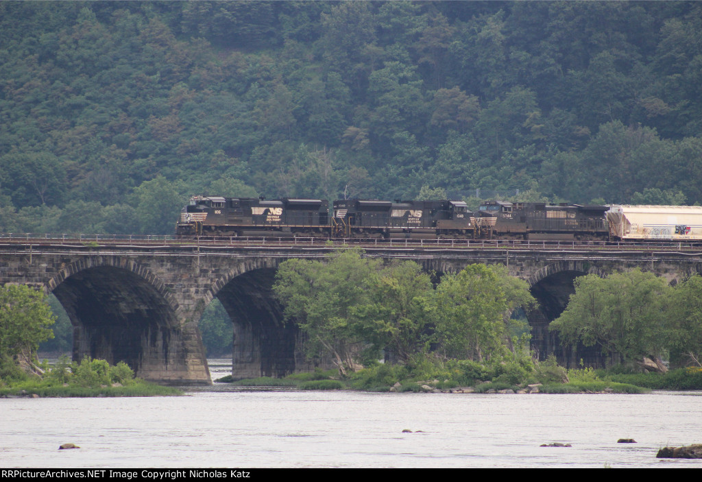 NS Train